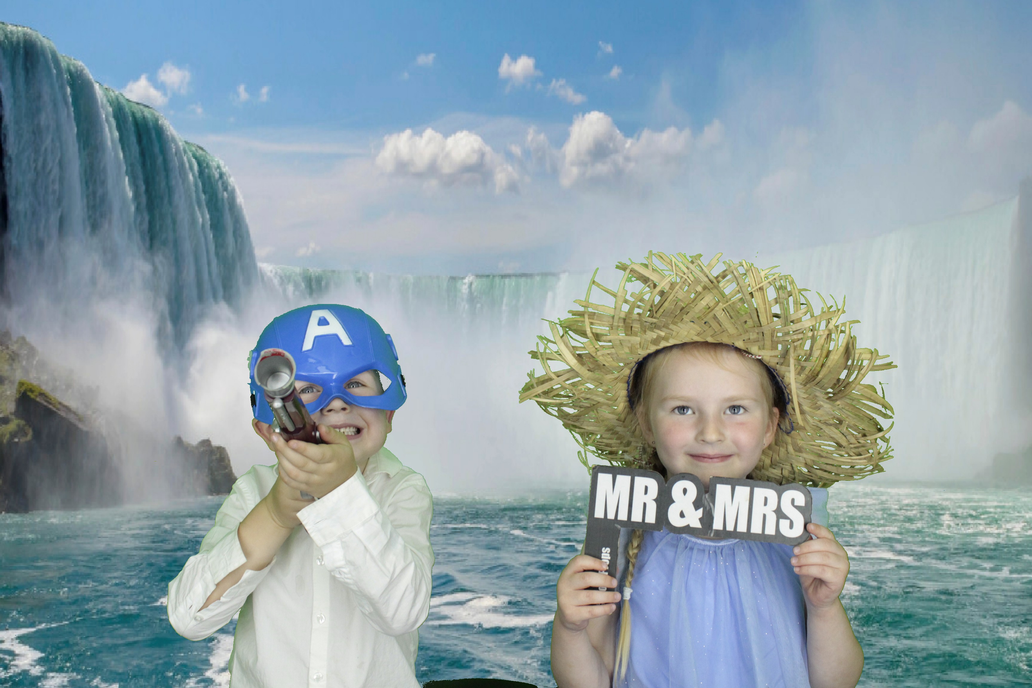 Jade & Arrons's Wedding | View more photos from the event at gallery.myphotoboothexperience.co.uk/u/MyPhotoBoothExperienceLtd/Jade-Arronss-Wedding